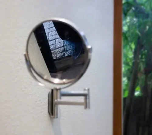 Hidden-Security-Cameras-for-Apartments